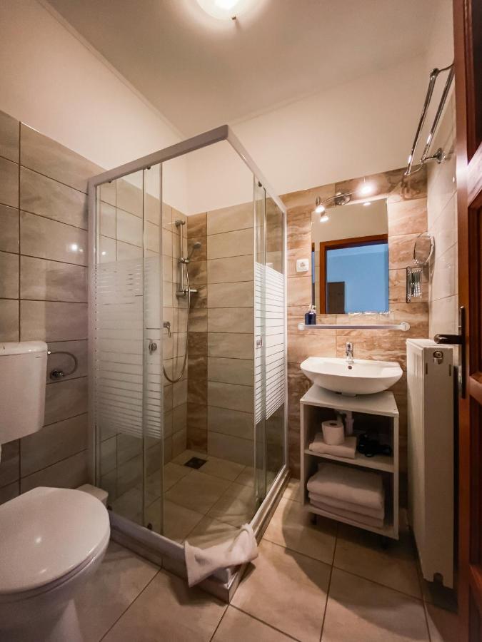 Anna Panzio Hotell Dunavarsány Exteriör bild