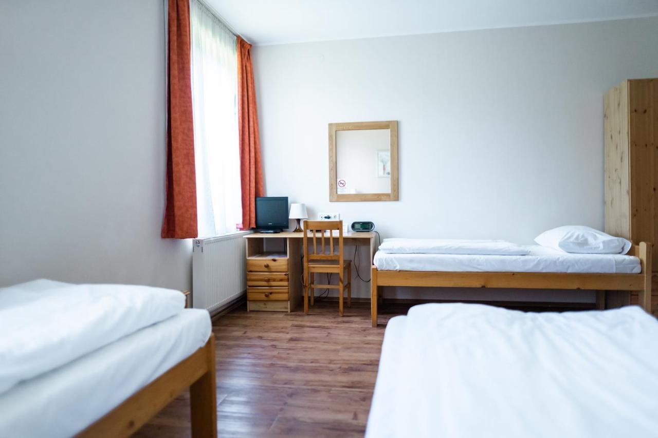 Anna Panzio Hotell Dunavarsány Exteriör bild