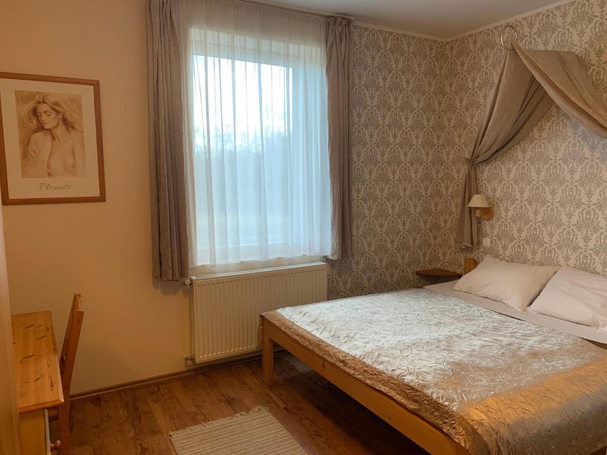 Anna Panzio Hotell Dunavarsány Exteriör bild